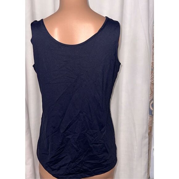 Beautiful soft and stretchy Chico's Sleveless Blouse SIZE 1 (medium ) Great Cond - Picture 2 of 6